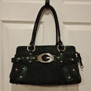 Guess Purse. 4×14×8